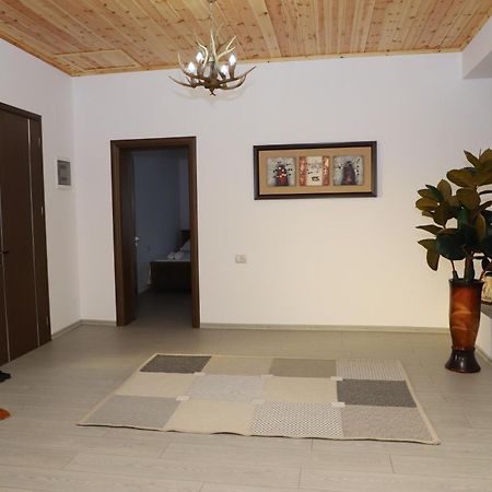 Georgemishel Guest House بيرات المظهر الخارجي الصورة