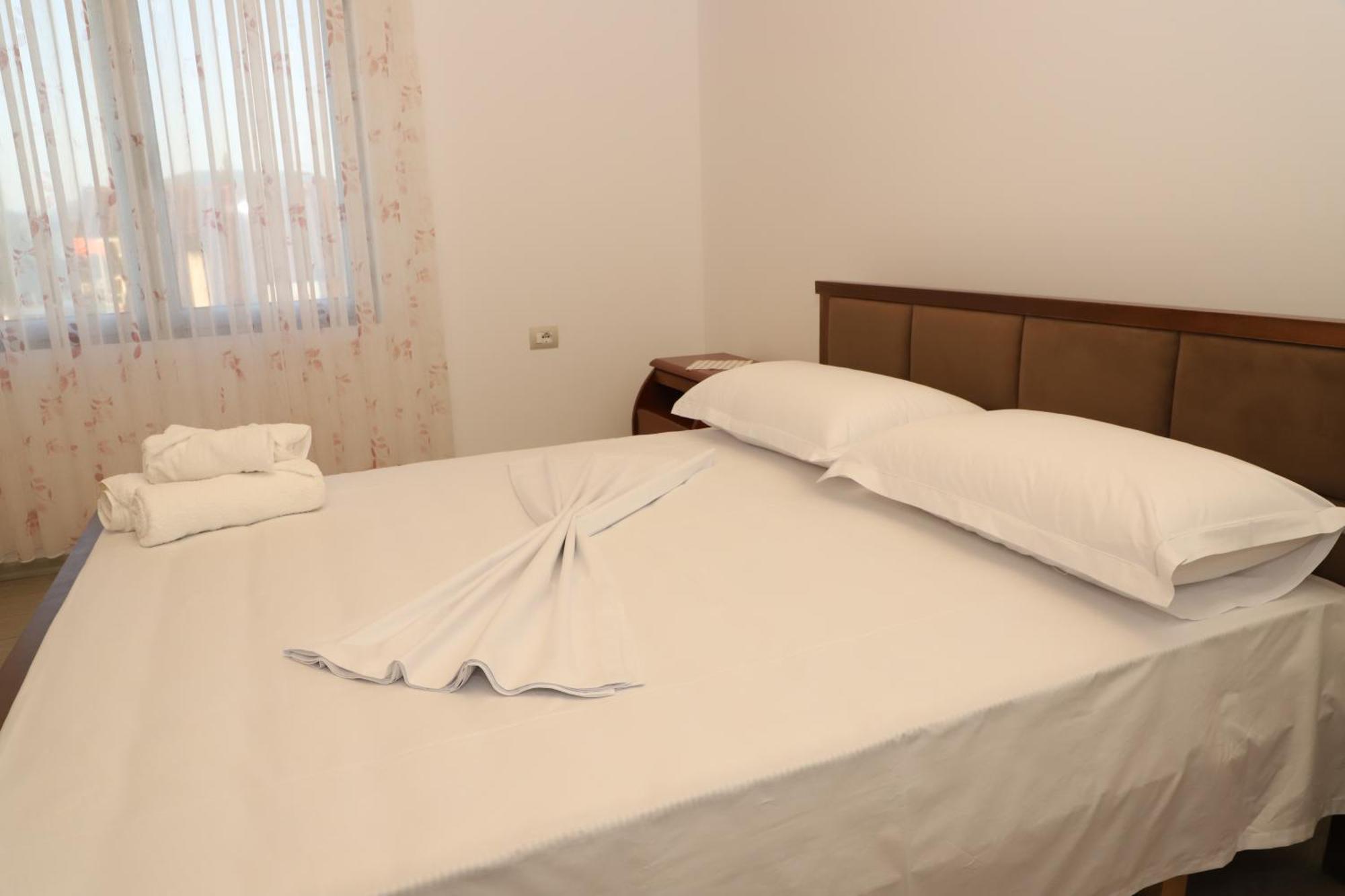 Georgemishel Guest House بيرات المظهر الخارجي الصورة