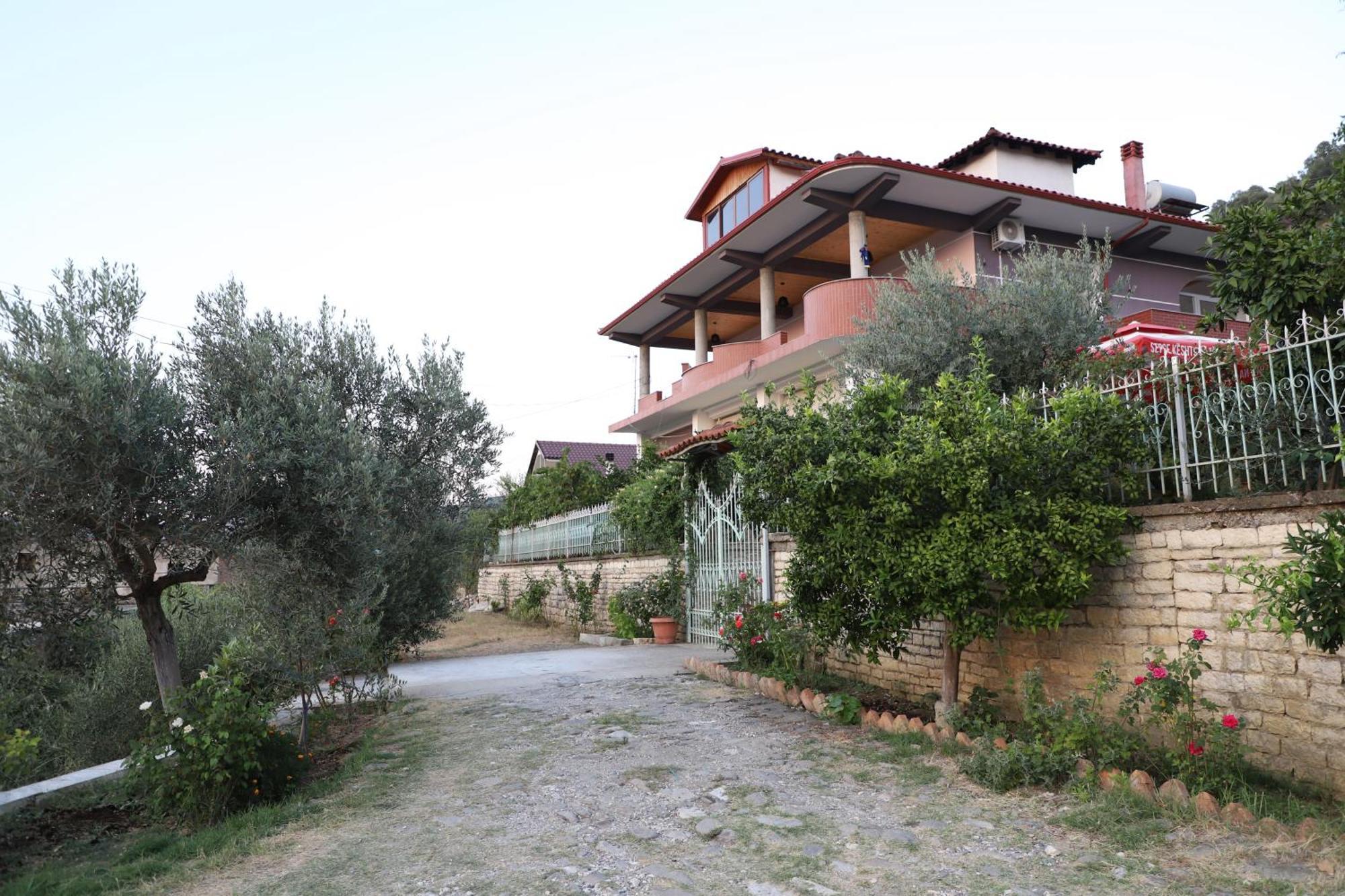 Georgemishel Guest House بيرات المظهر الخارجي الصورة