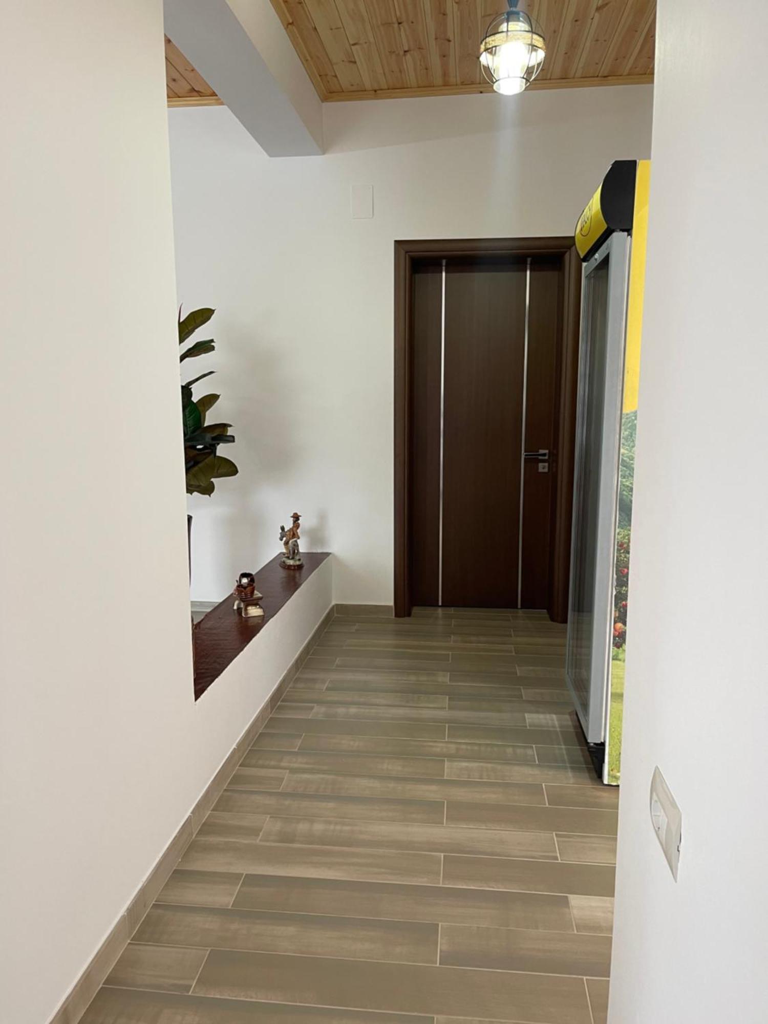 Georgemishel Guest House بيرات المظهر الخارجي الصورة